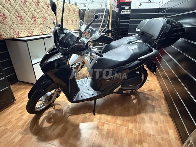 Honda sh 150 noir - 2