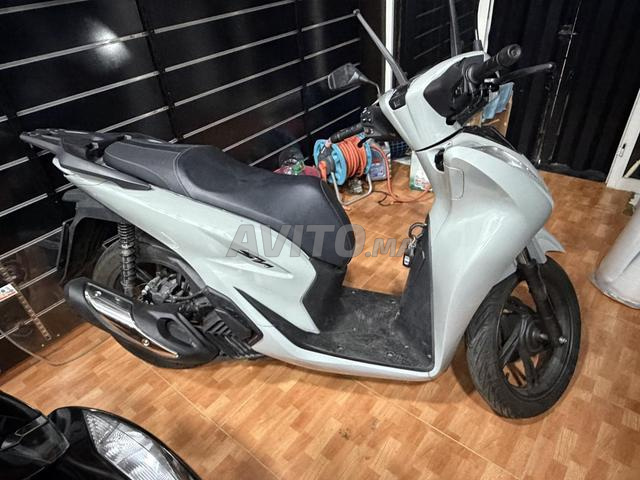 Honda SH 125 Gris Nardo 2025 - 2