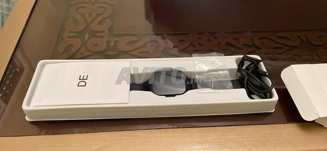 ساعة ذكية بحالة جيدة مع الشاحن - 2