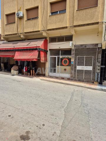 مبنى R 2 مع محلين تجاريين - 2