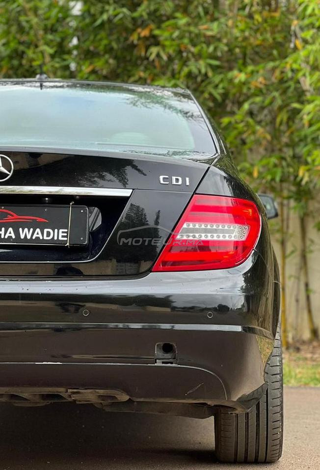 Mercedes-Benz 220 Diesel Automatique 2012 à Salé