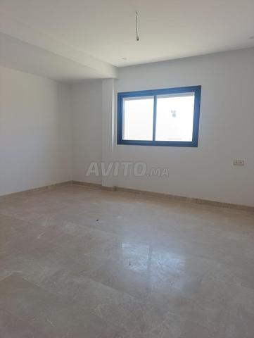 استوديو جديد 62م² موقف مسجل