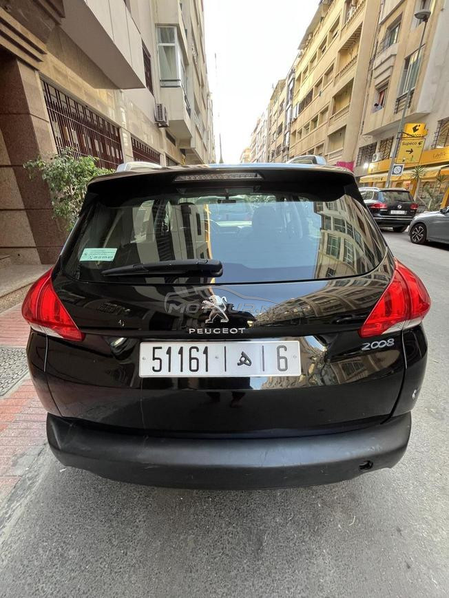     Peugeot 2008 2015 – Première main – Bon état 