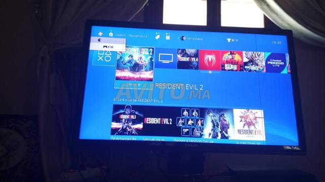 PS4 PRO très bon état - 2