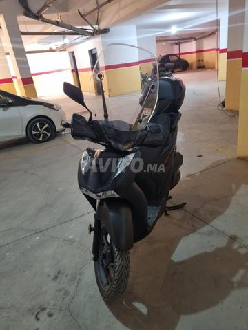 Honda SH 125i Sport - 2