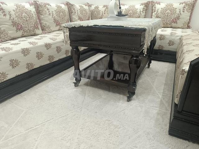 Salon des Seddari, Oud, Tlamets et Table - 2