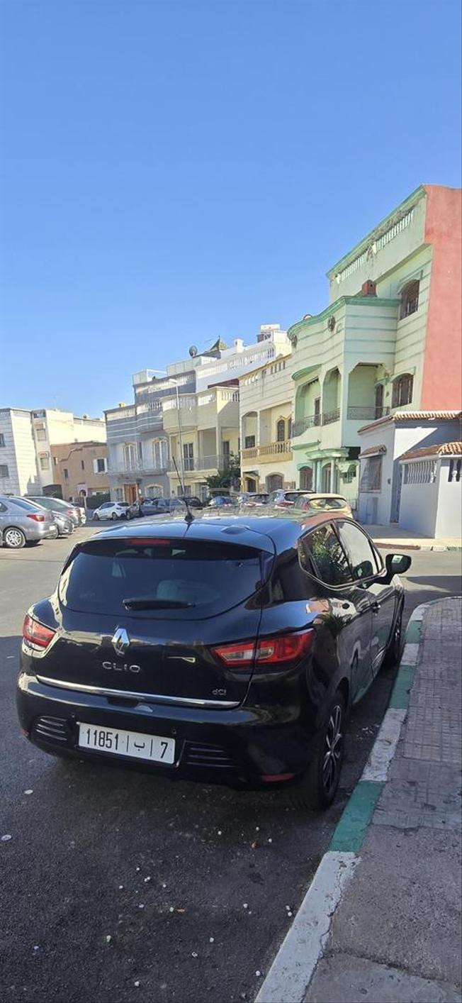 Clio a vendre 