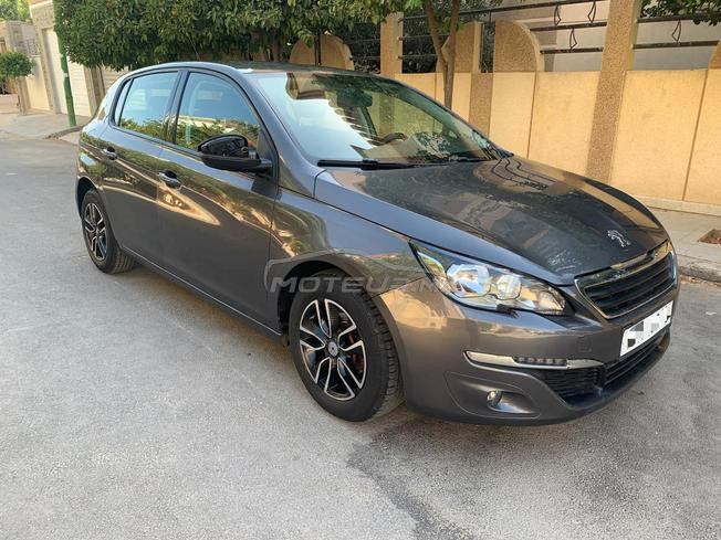Peugeot 308.     