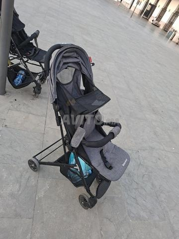 2 Poussettes compactes en bon état - 2