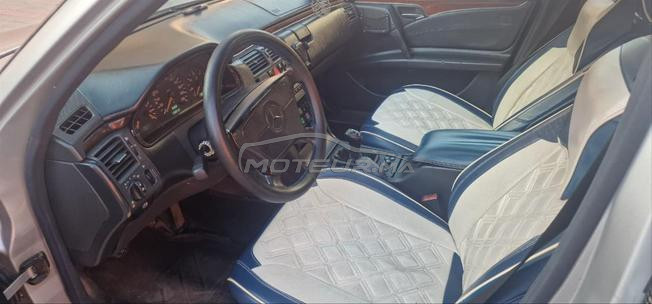 mercedes e220 modèle 95 dd 2001