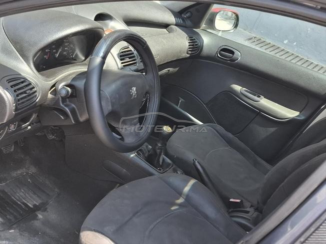 Voiture Peugeot 206 essence  2006 Volant assisté 
