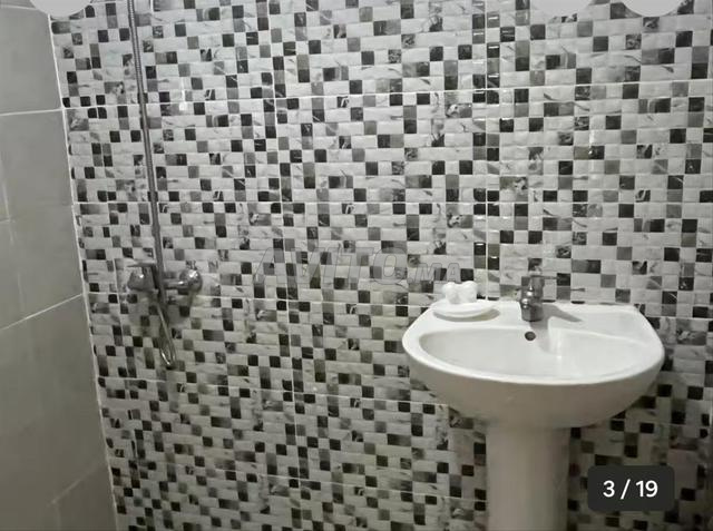 Appartement à louer 65 m² à Tanger - 2