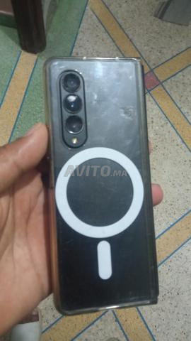 Samsung z fold 3 je ne sais pas ce qui lui manque