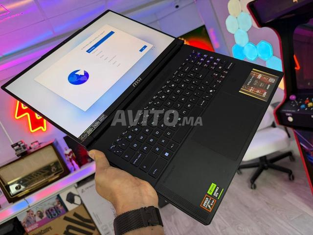 Msi Stealth OLED Rtx 5090 RAM 64GB 2TB Ryzen 9hx