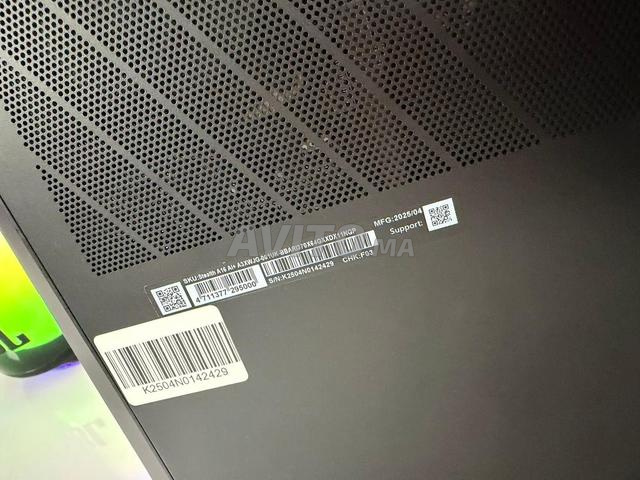 Msi Stealth OLED Rtx 5090 RAM 64GB 2TB Ryzen 9hx