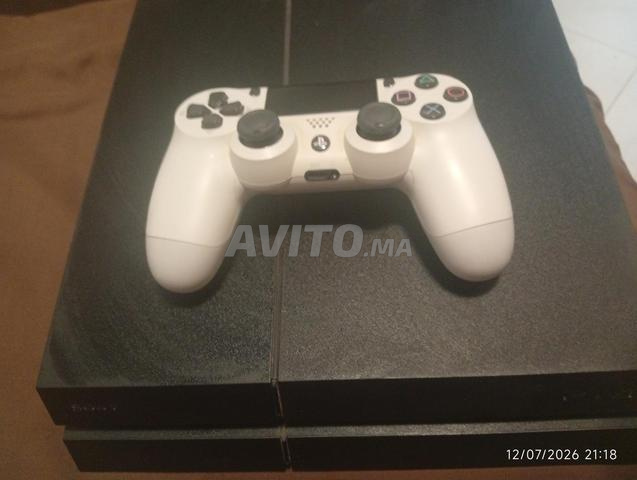 PlayStation 4 - 2