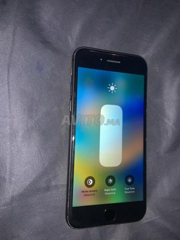 آيفون للبيع / بحالة جيدة - 2