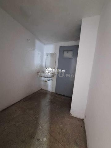 Local commercial à vendre à Bourgogne – 366 m²