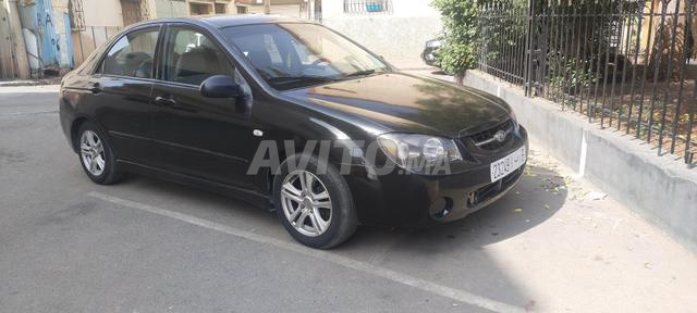 Kia Cerato modèle 2004