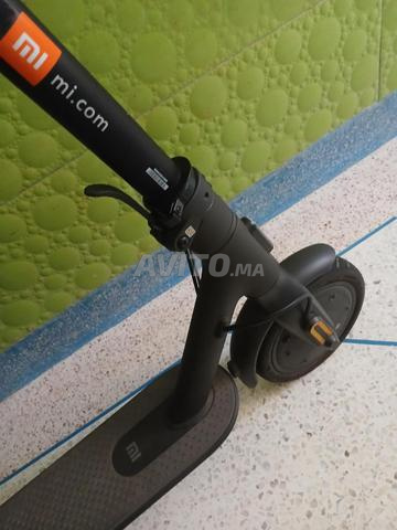 Trottinette Xiaomi quasi neuve - 2