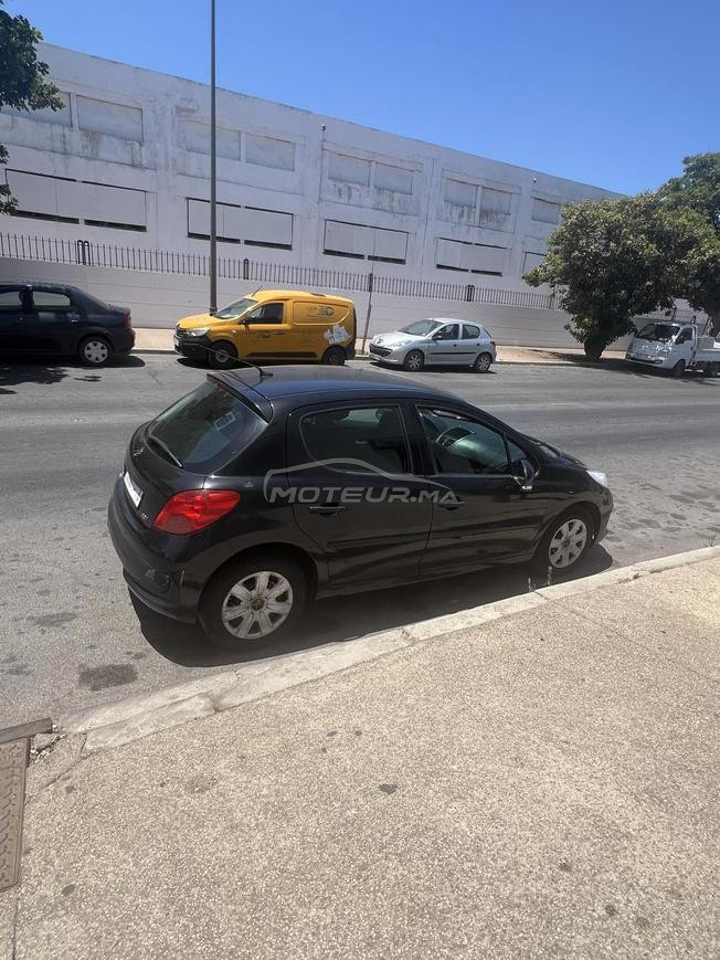 Peugeot 207 Essence Manuelle 2007 à Rabat