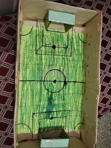 Super terrain de football en carton à très bon prix