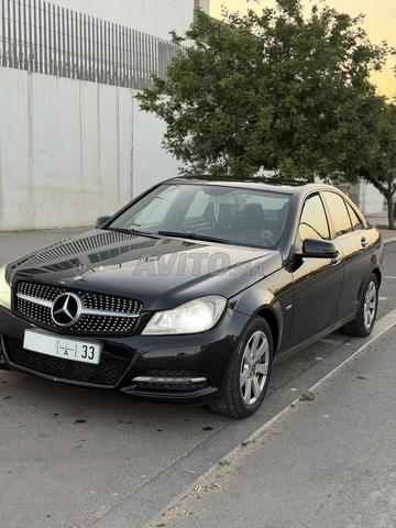 Mercedes-Benz 220 Diesel Automatique 2012 - 2