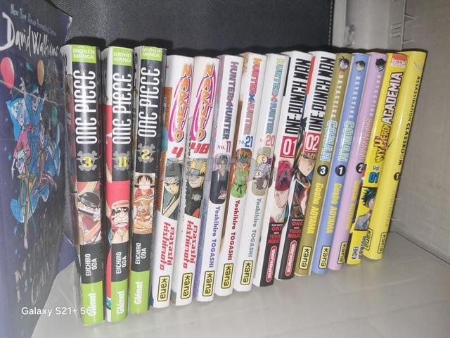 15 mangas de différents animes, un pour 50dh - 2