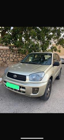 Toyota Rav-4 (2001) essence
