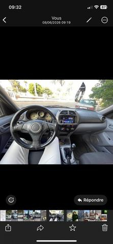 Toyota Rav-4 (2001) essence
