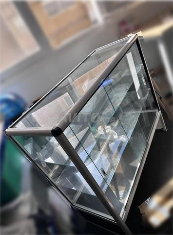 Vitrines en aluminium et verre - 2