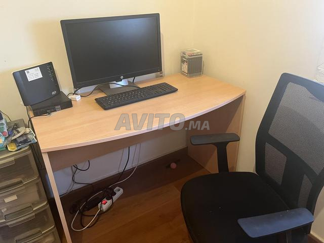 Bureau et chaise - 2
