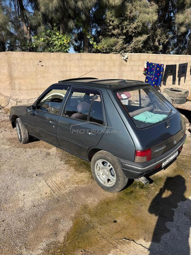 Peugeot 205