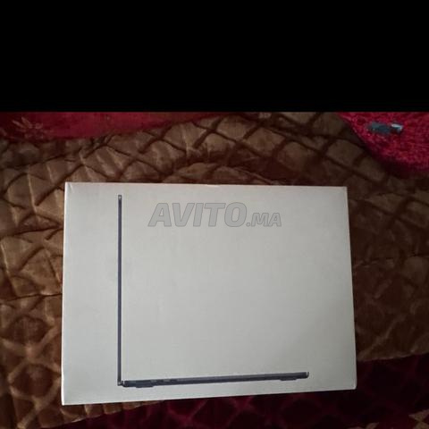 MacBook M2 16/256