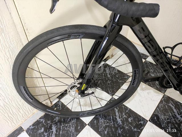Vélo de route Bianchi INFINITO XE 12 vitesses 2026 - 2