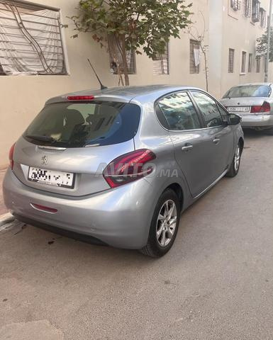 Peugeot 208 Diesel Manuelle 2019 à Temara - 2