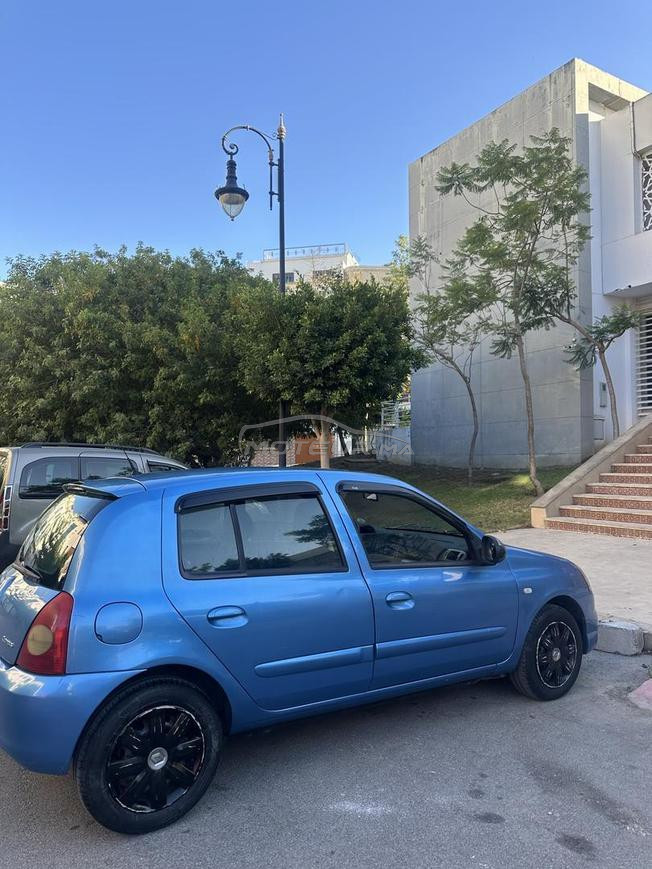 clio campus 2 en très bon état 
