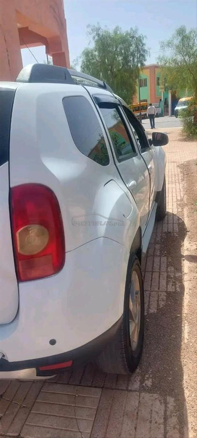 سيارة دوستر للبيع 