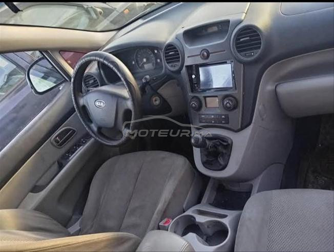 Kia carens model 2009