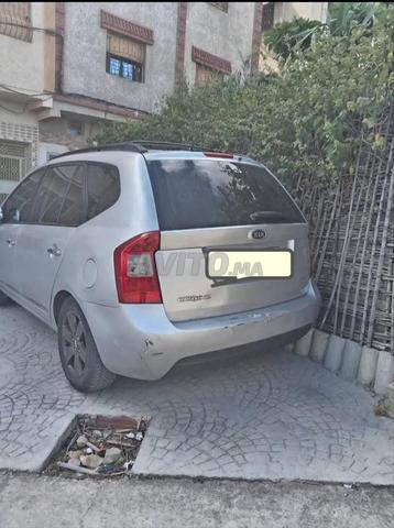 Kia Carens modèle 2009 - 2