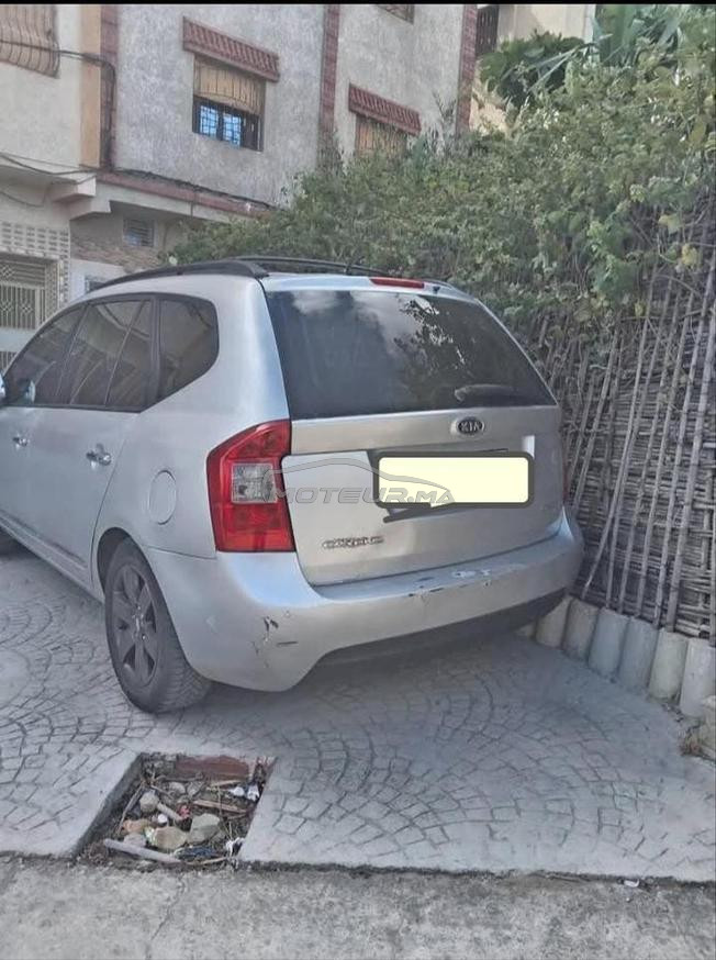 Kia carens model 2009