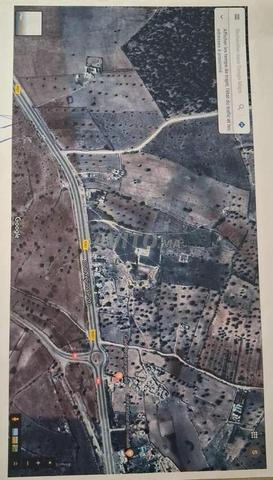 Terrain nu à vendre avec deux façades sur la Route Nationale 1 - 2