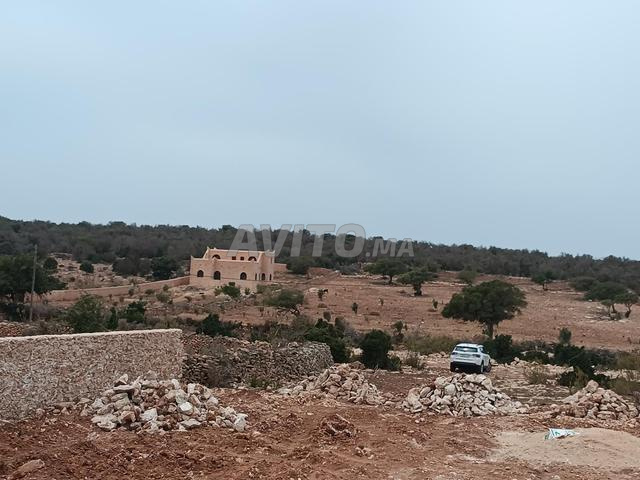 أرض مسجلة بإطلالة بانورامية على البحر والغابة - 2