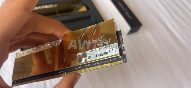 Mémoire RAM G.Skill Trident Z Royal RGB - 2