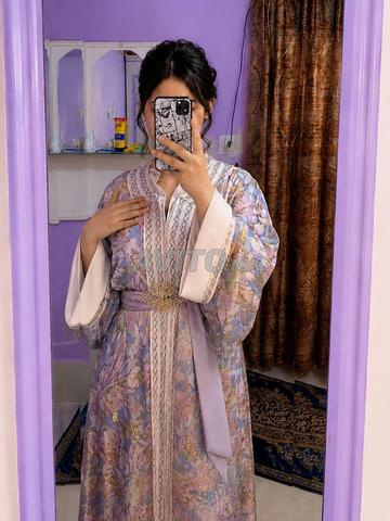 قفطان مغربي قديم عمره أكثر من 40 سنة