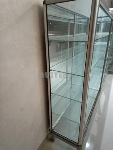 Vitrines largeur 2.50m hauteur 1.30m - 2