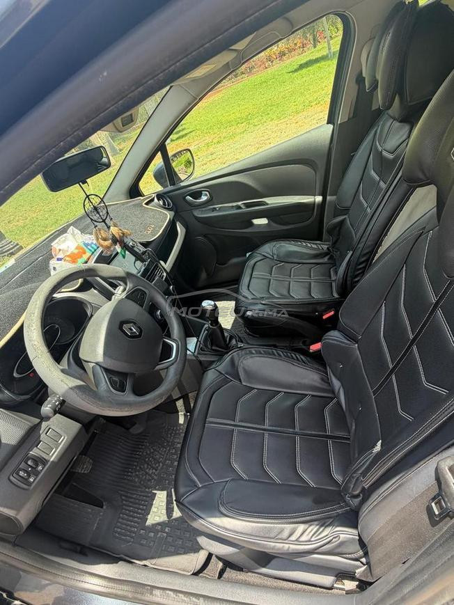 Vend clio 4 très bon état, entretien régulier.