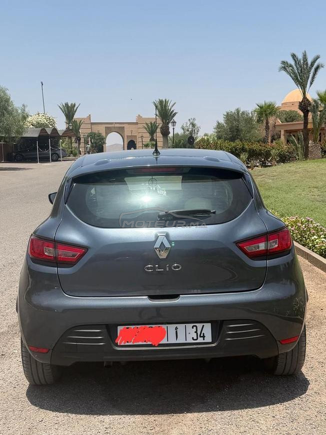 Vend clio 4 très bon état, entretien régulier.