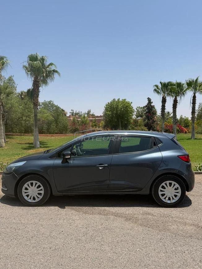 Clio 4 très bon état. véhicule particulier. 
