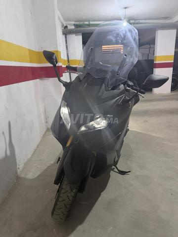 TMAX 560 Tech Max 2024 - 16 800 km - Full Options